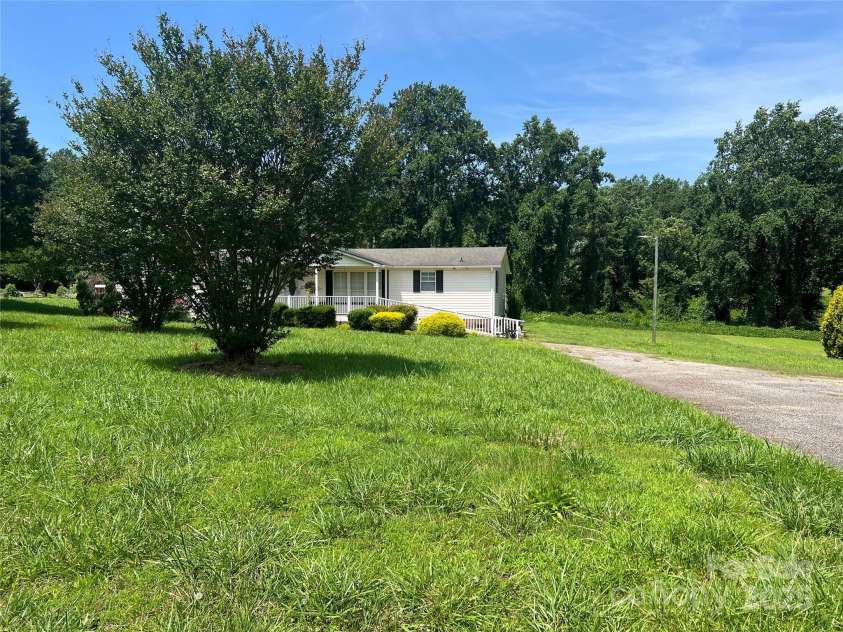 169 Meadow Creek Drive, Forest City, NC 28043.  MLS# CAR4252939, YatesRealty ID 23151. 