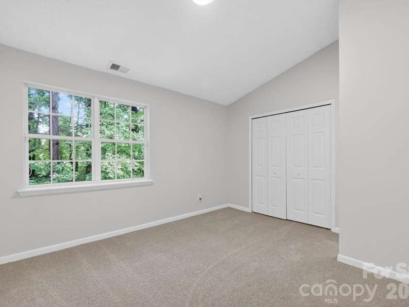 6762 Cypress Tree Lane, Charlotte, NC 28215.  MLS# CAR4379503, YatesRealty ID 23151. 