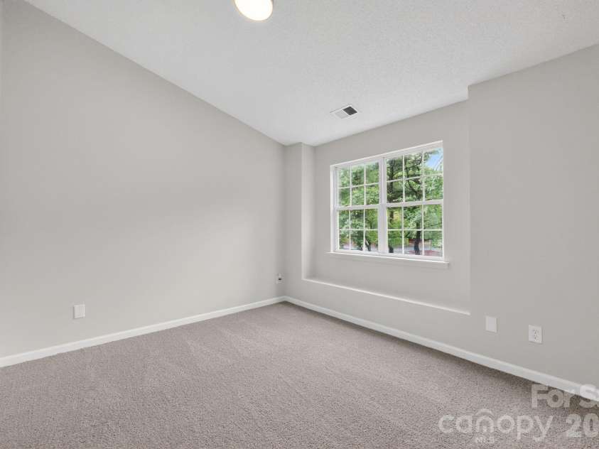 6762 Cypress Tree Lane, Charlotte, NC 28215.  MLS# CAR4379503, YatesRealty ID 23151. 