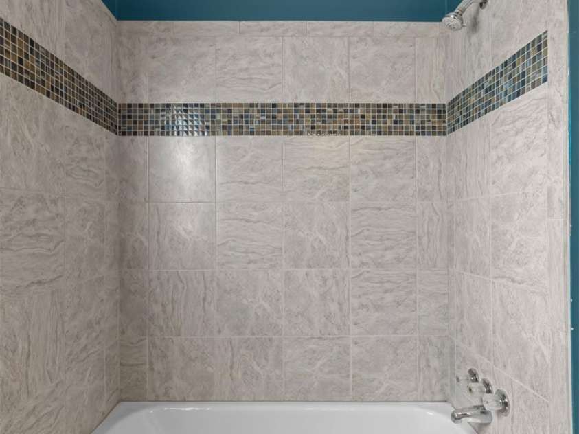 2000 Townsend Avenue, Charlotte, NC 28205.  MLS# CAR4269997, YatesRealty ID 23154. 