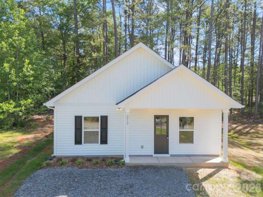 1026 Walnut Street, Albemarle, NC 28001.  MLS# CAR4380873, YatesRealty ID 23155. 