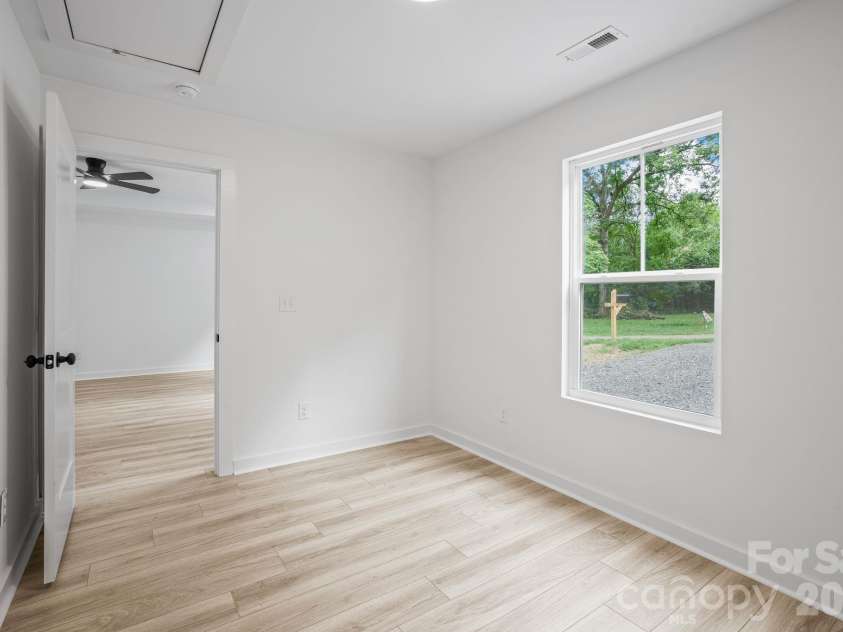 1300 Rainbow Drive, Shelby, NC 28152.  MLS# CAR4381591, YatesRealty ID 23156. 