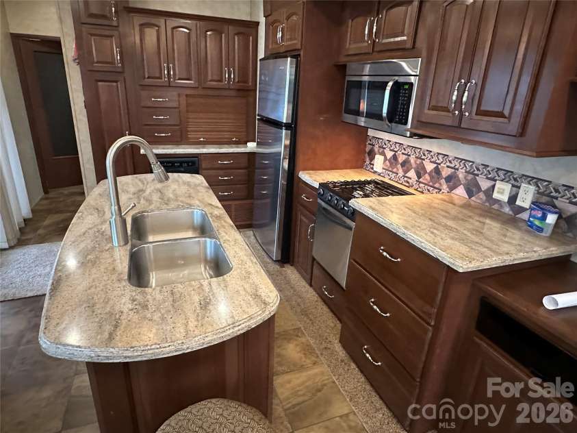 112 Sparrow Lane, New London, NC 28127.  MLS# CAR4335850, YatesRealty ID 2316. 