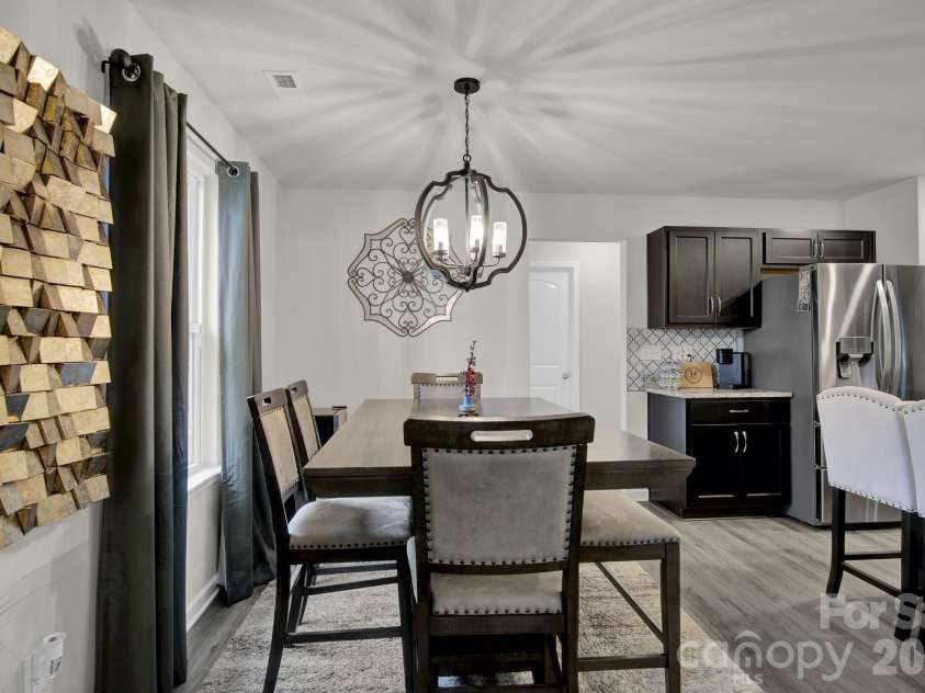 865 Old Linwood Road, Lexington, NC 27292.  MLS# CAR4340642, YatesRealty ID 2316. Dining Area - view 1