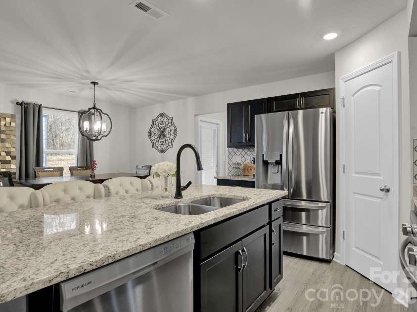 865 Old Linwood Road, Lexington, NC 27292.  MLS# CAR4340642, YatesRealty ID 2316. Kitchen - double sink, dishwasher, electric range