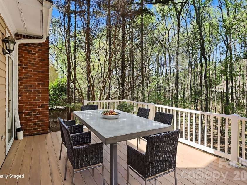 120 Wildiris Drive, Mooresville, NC 28117.  MLS# CAR4366564, YatesRealty ID 23161. 