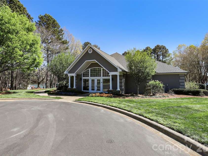 120 Wildiris Drive, Mooresville, NC 28117.  MLS# CAR4366564, YatesRealty ID 23161. 