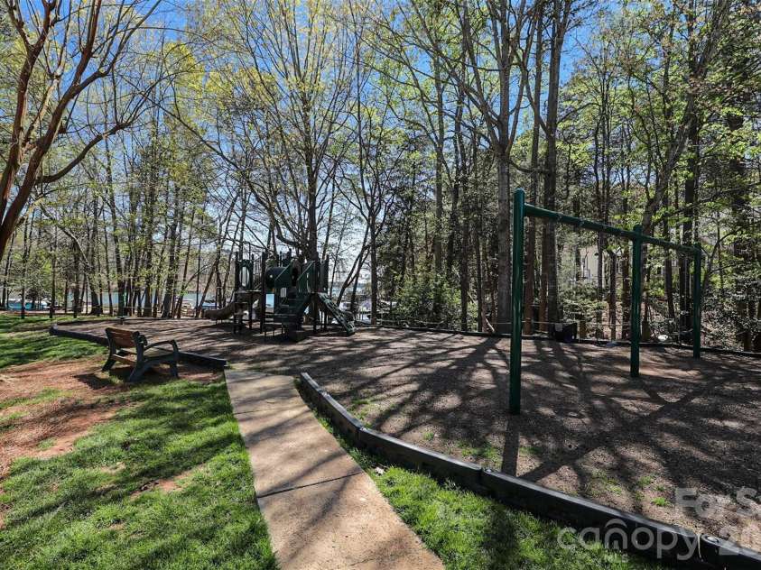 120 Wildiris Drive, Mooresville, NC 28117.  MLS# CAR4366564, YatesRealty ID 23161. 