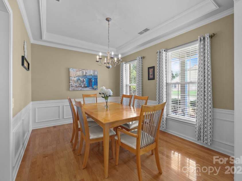 5238 Prosperity View Drive, Charlotte, NC 28269.  MLS# CAR4270612, YatesRealty ID 23162. Formal dining room or flex space for..... whatever you like!