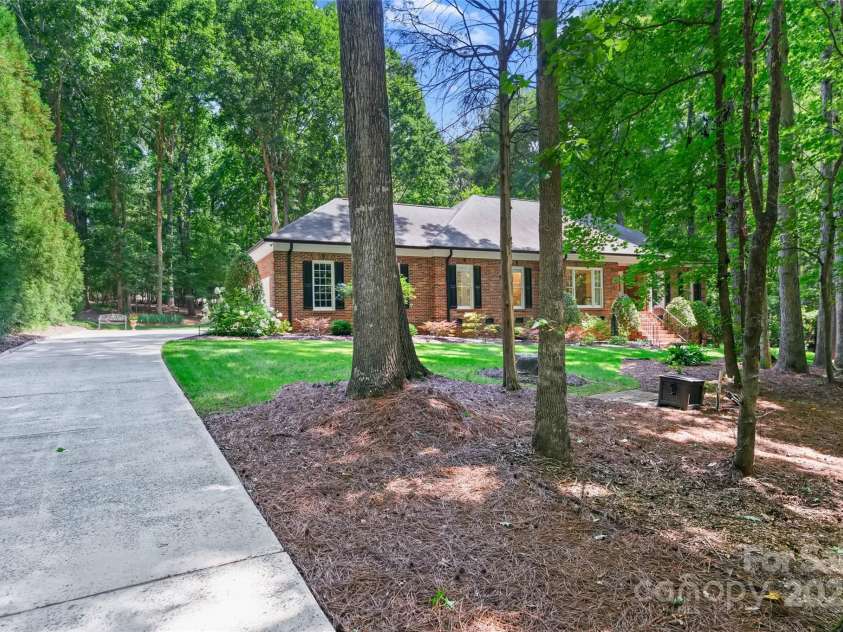 5008 Saddle Horn Trail, Weddington, NC 28104.  MLS# CAR4273689, YatesRealty ID 23163. 