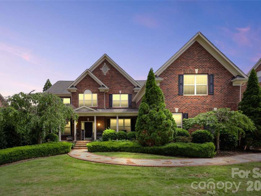 14825 Capricorn Lane, Charlotte, NC 28277.  MLS# CAR4381245, YatesRealty ID 23164. 