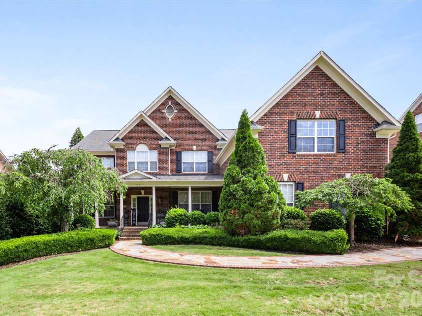 14825 Capricorn Lane, Charlotte, NC 28277.  MLS# CAR4381245, YatesRealty ID 23164. 