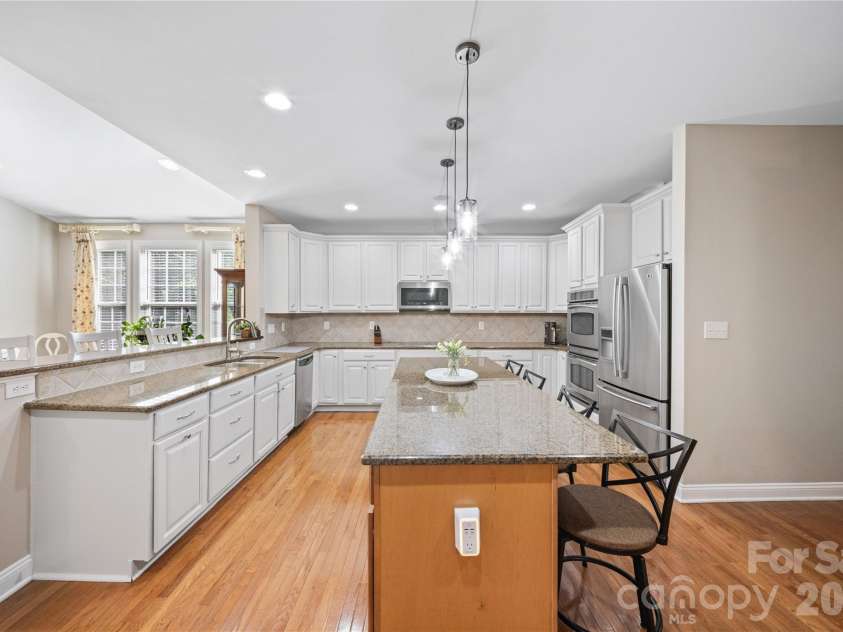 14825 Capricorn Lane, Charlotte, NC 28277.  MLS# CAR4381245, YatesRealty ID 23164. 