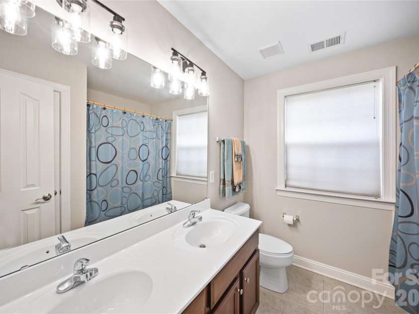 14825 Capricorn Lane, Charlotte, NC 28277.  MLS# CAR4381245, YatesRealty ID 23164. 