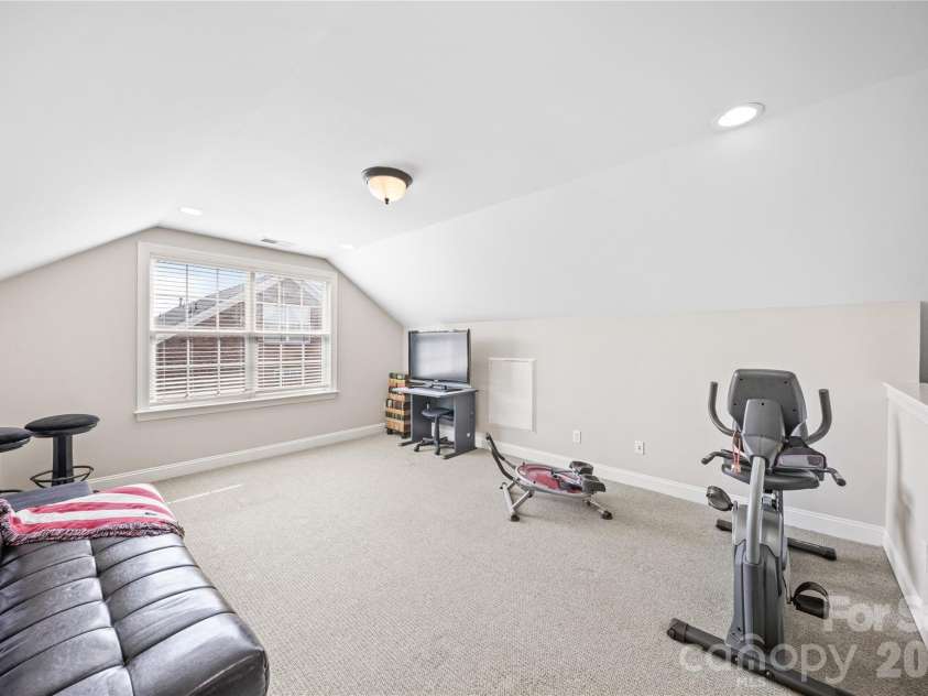 14825 Capricorn Lane, Charlotte, NC 28277.  MLS# CAR4381245, YatesRealty ID 23164. 