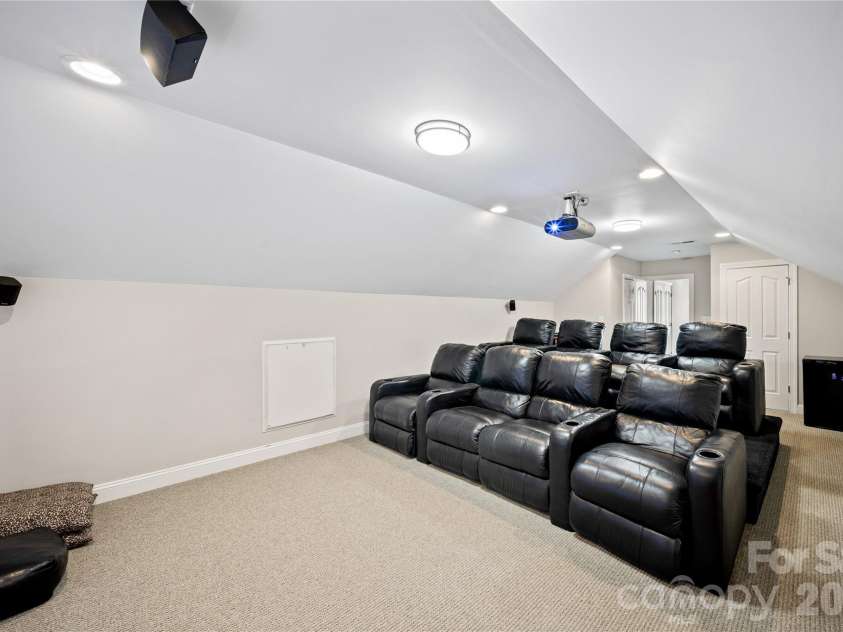 14825 Capricorn Lane, Charlotte, NC 28277.  MLS# CAR4381245, YatesRealty ID 23164. 