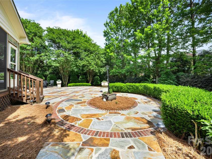 14825 Capricorn Lane, Charlotte, NC 28277.  MLS# CAR4381245, YatesRealty ID 23164. 