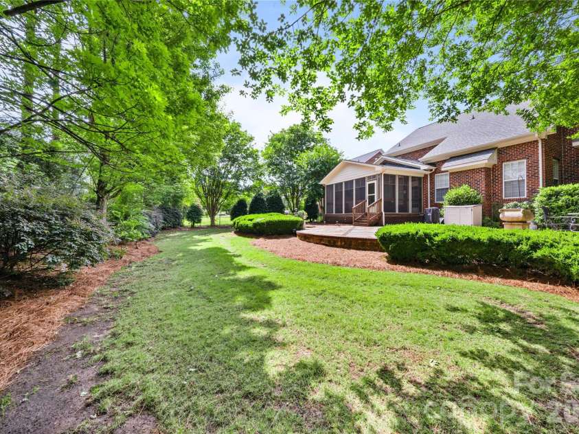 14825 Capricorn Lane, Charlotte, NC 28277.  MLS# CAR4381245, YatesRealty ID 23164. 