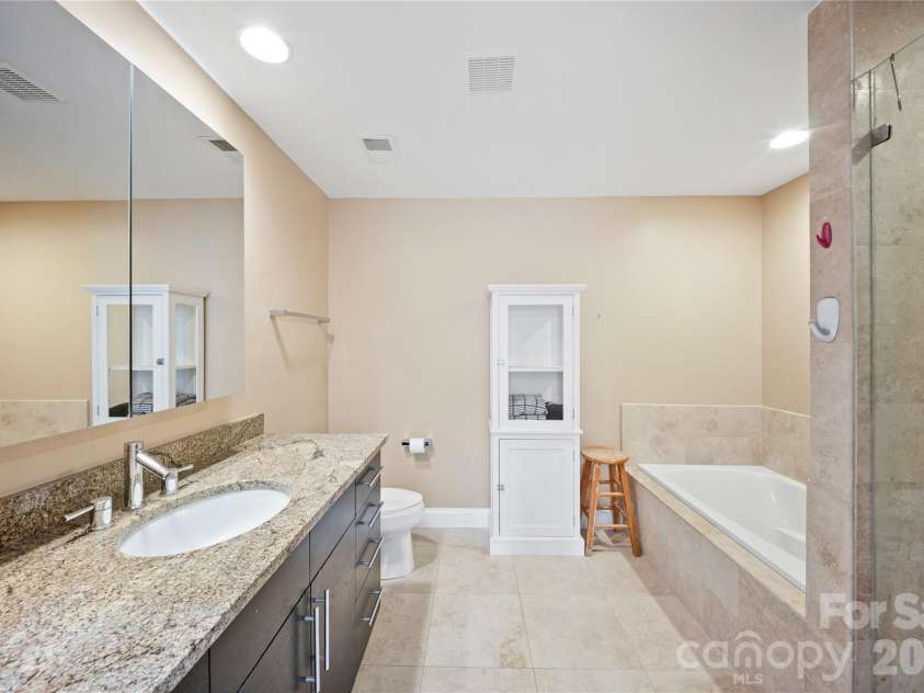 14825 Capricorn Lane, Charlotte, NC 28277.  MLS# CAR4381245, YatesRealty ID 23164. Primary Bathroom