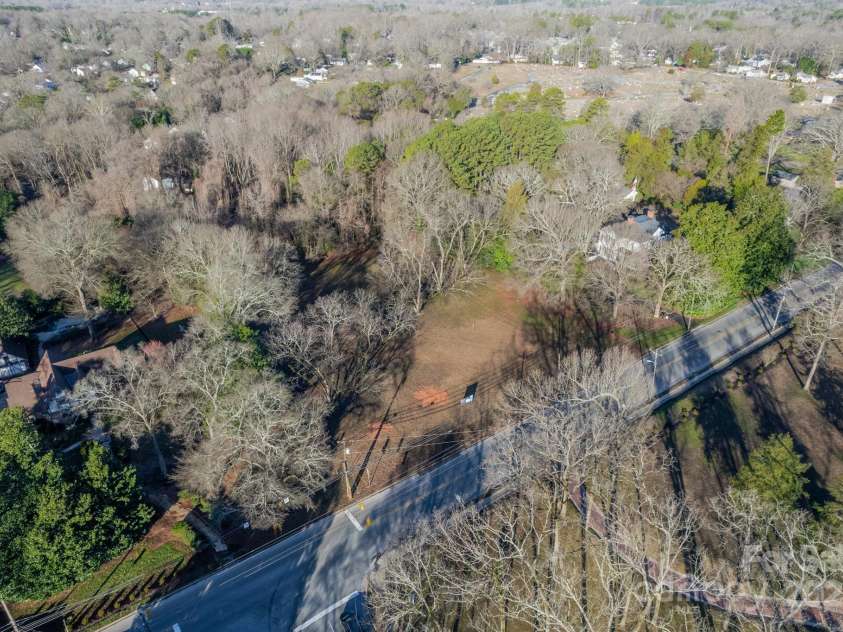 529 Winding Way Way, Belmont, NC 28012.  MLS# CAR4276012, YatesRealty ID 23164. 