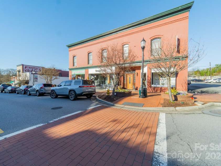 529 Winding Way Way, Belmont, NC 28012.  MLS# CAR4276012, YatesRealty ID 23164. 