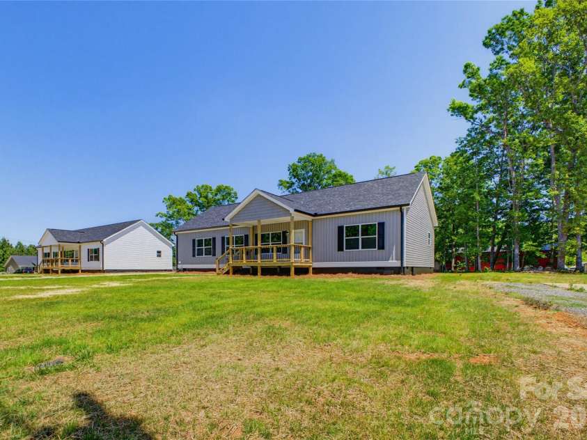 109 Sarah Avenue, Newton, NC 28658.  MLS# CAR4383334, YatesRealty ID 23167. 