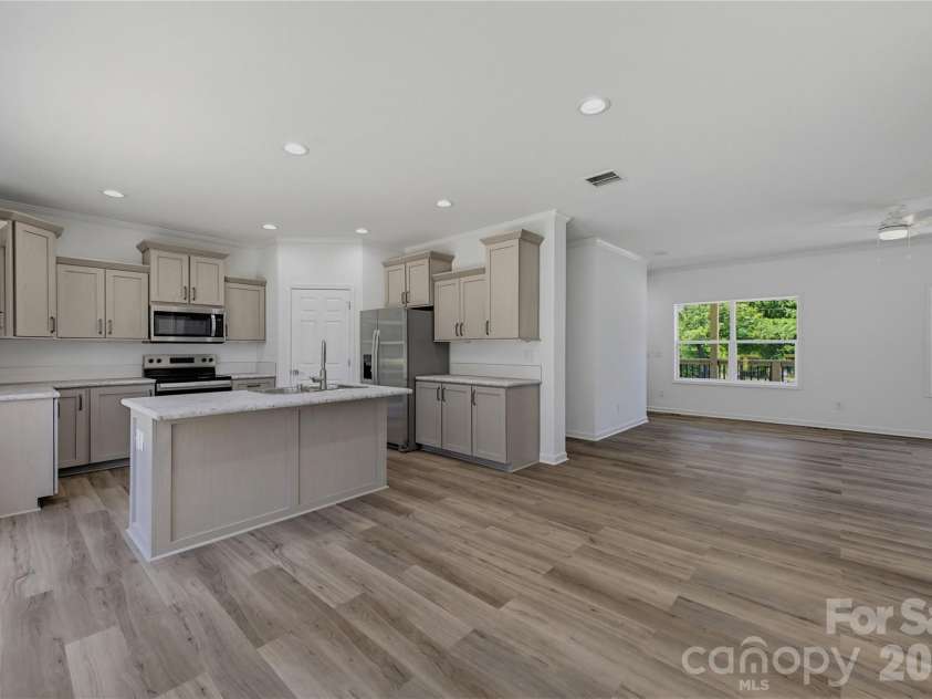 109 Sarah Avenue, Newton, NC 28658.  MLS# CAR4383334, YatesRealty ID 23167. 