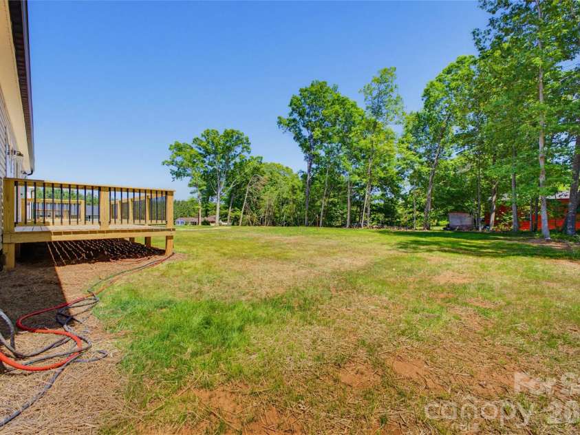 109 Sarah Avenue, Newton, NC 28658.  MLS# CAR4383334, YatesRealty ID 23167. 