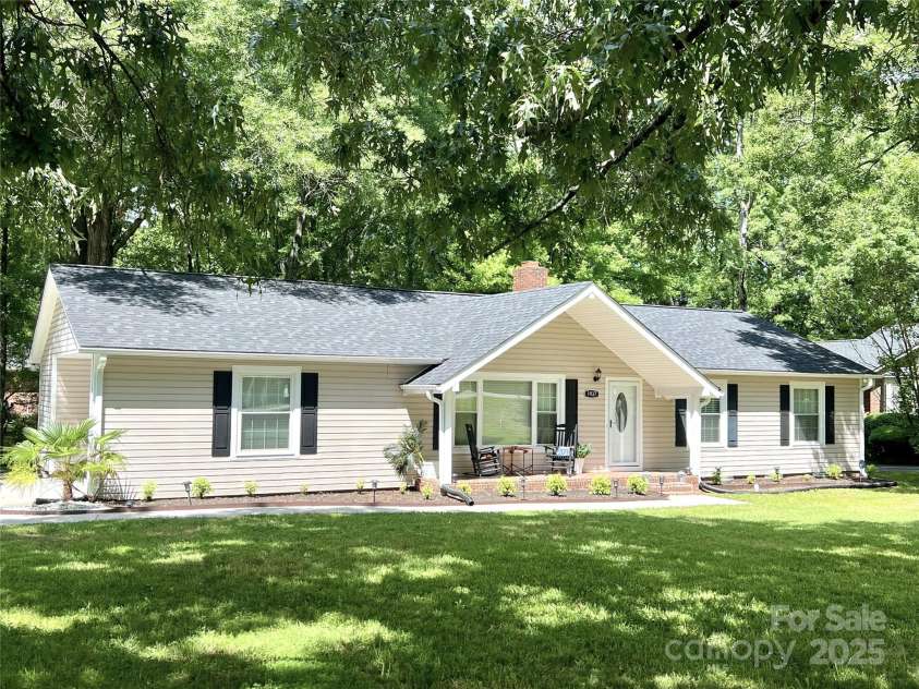 1937 Hickory Drive, Lancaster, SC 29720.  MLS# CAR4230853, YatesRealty ID 23168. 