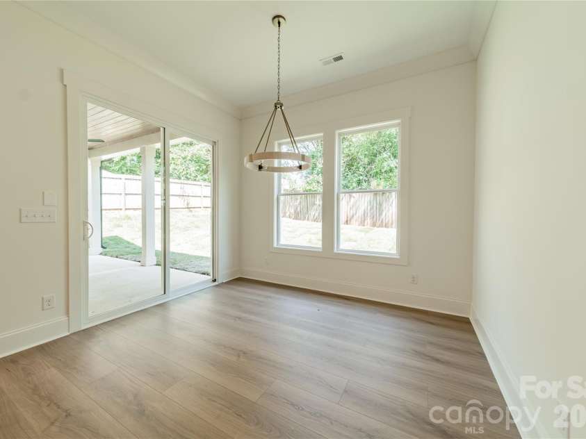 2648 Roslyn Avenue, Charlotte, NC 28208.  MLS# CAR4382622, YatesRealty ID 23168. 