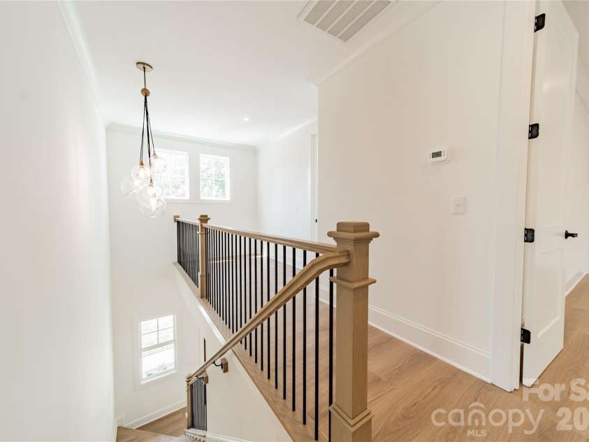 2648 Roslyn Avenue, Charlotte, NC 28208.  MLS# CAR4382622, YatesRealty ID 23168. 
