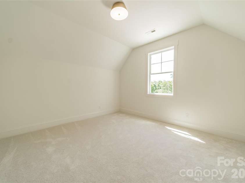 2648 Roslyn Avenue, Charlotte, NC 28208.  MLS# CAR4382622, YatesRealty ID 23168. 
