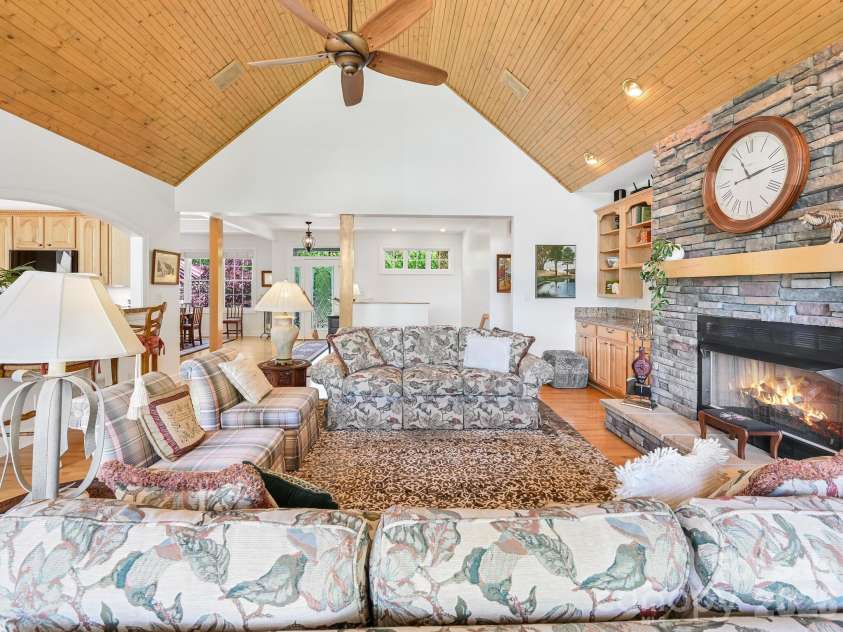 105 Spring Path, Hendersonville, NC 28739.  MLS# CAR4256171, YatesRealty ID 2317. Truly...a GREAT ROOM with gas fireplace