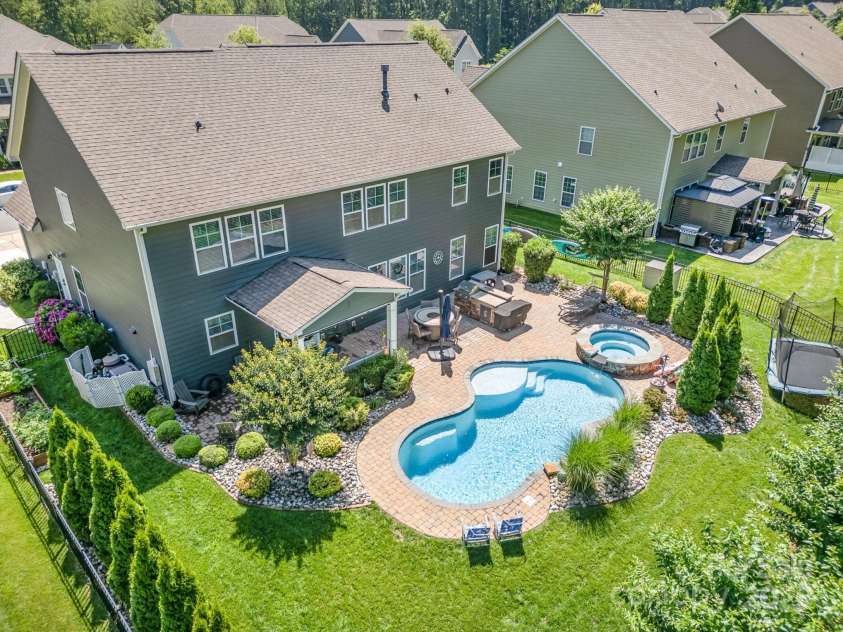 183 Canoe Pole Lane, Mooresville, NC 28117.  MLS# CAR4272476, YatesRealty ID 23170. 