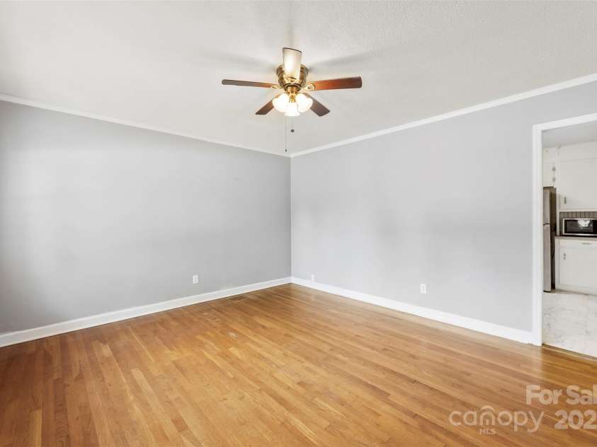 814 Gold Street, Kings Mountain, NC 28086.  MLS# CAR4274095, YatesRealty ID 23171. 