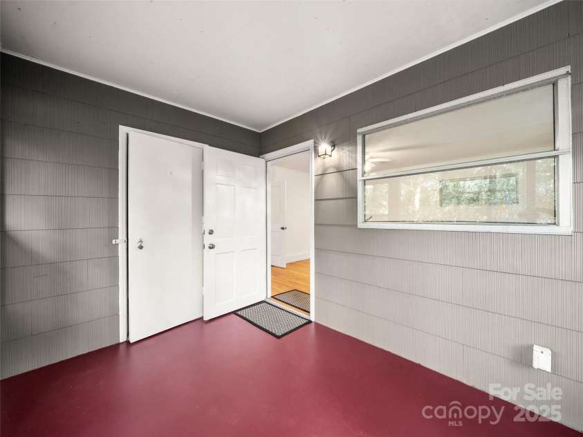 413 Rainbow Lake Drive, Brevard, NC 28712.  MLS# CAR4266354, YatesRealty ID 23172. 