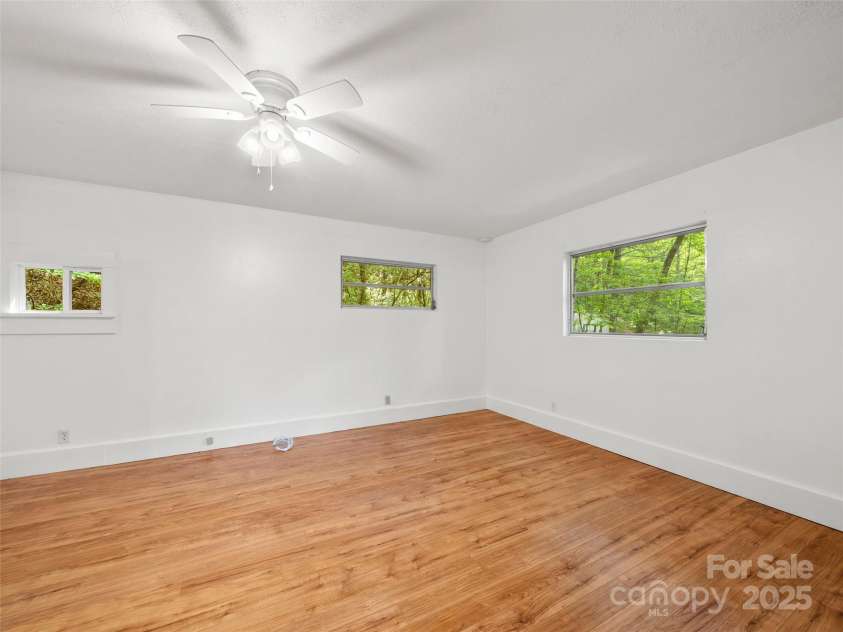 413 Rainbow Lake Drive, Brevard, NC 28712.  MLS# CAR4266354, YatesRealty ID 23172. 