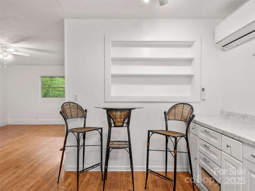 413 Rainbow Lake Drive, Brevard, NC 28712.  MLS# CAR4266354, YatesRealty ID 23172. 