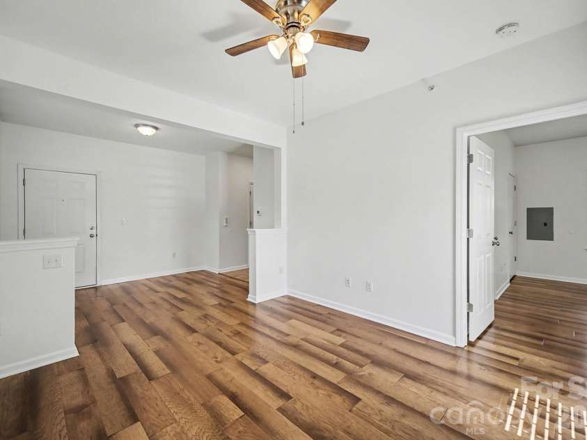 21510 Aftonshire Drive, Cornelius, NC 28031.  MLS# CAR4356865, YatesRealty ID 23173. 