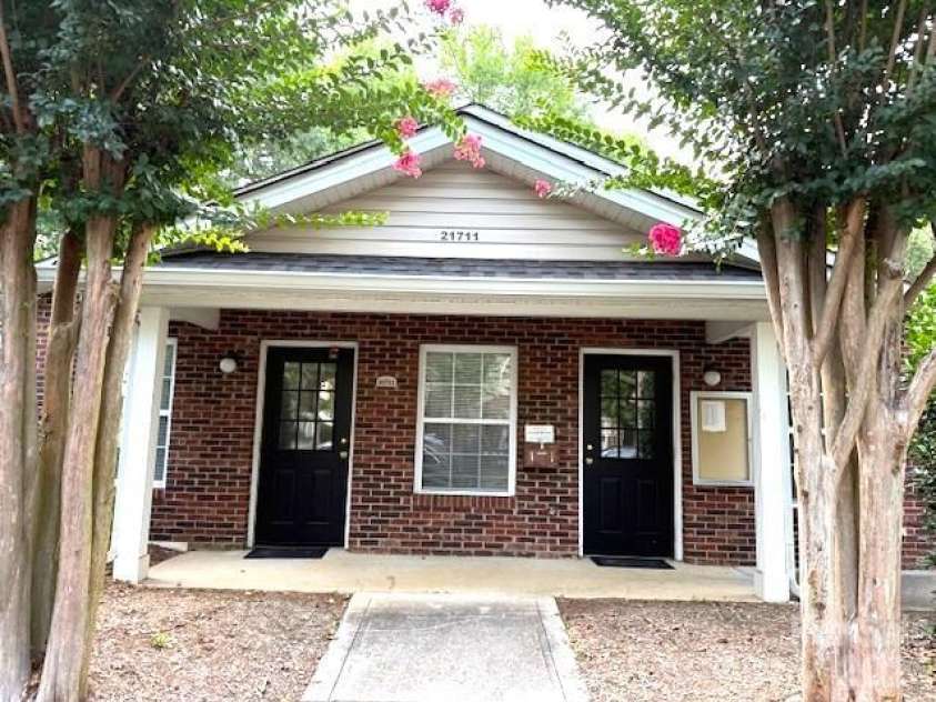21510 Aftonshire Drive, Cornelius, NC 28031.  MLS# CAR4356865, YatesRealty ID 23173. Pool house and gym