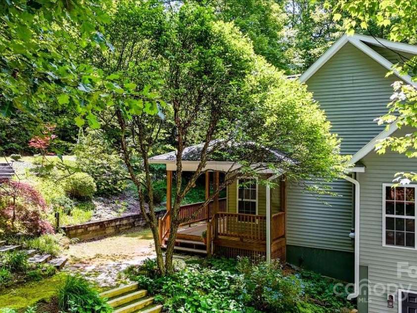 455 Lookout Drive, Pisgah Forest, NC 28768.  MLS# CAR4269478, YatesRealty ID 23174. 