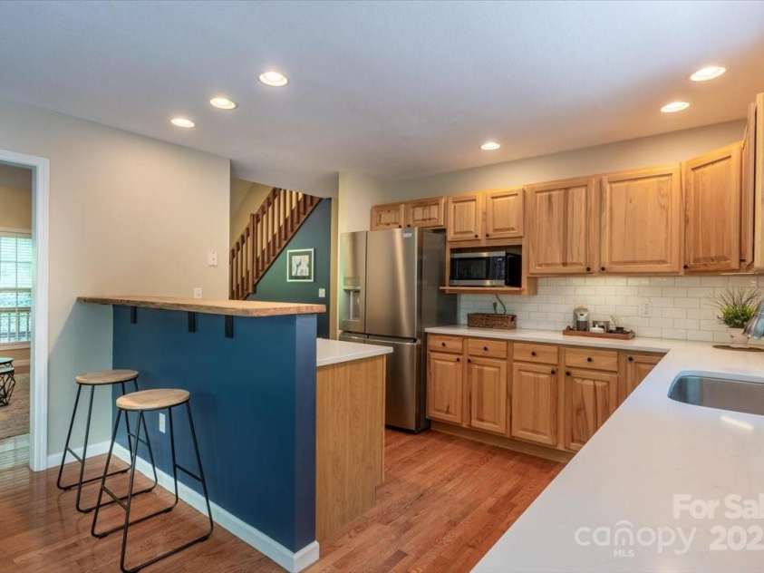 455 Lookout Drive, Pisgah Forest, NC 28768.  MLS# CAR4269478, YatesRealty ID 23174. 