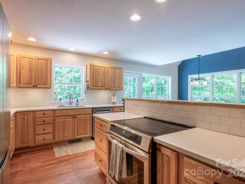 455 Lookout Drive, Pisgah Forest, NC 28768.  MLS# CAR4269478, YatesRealty ID 23174. 