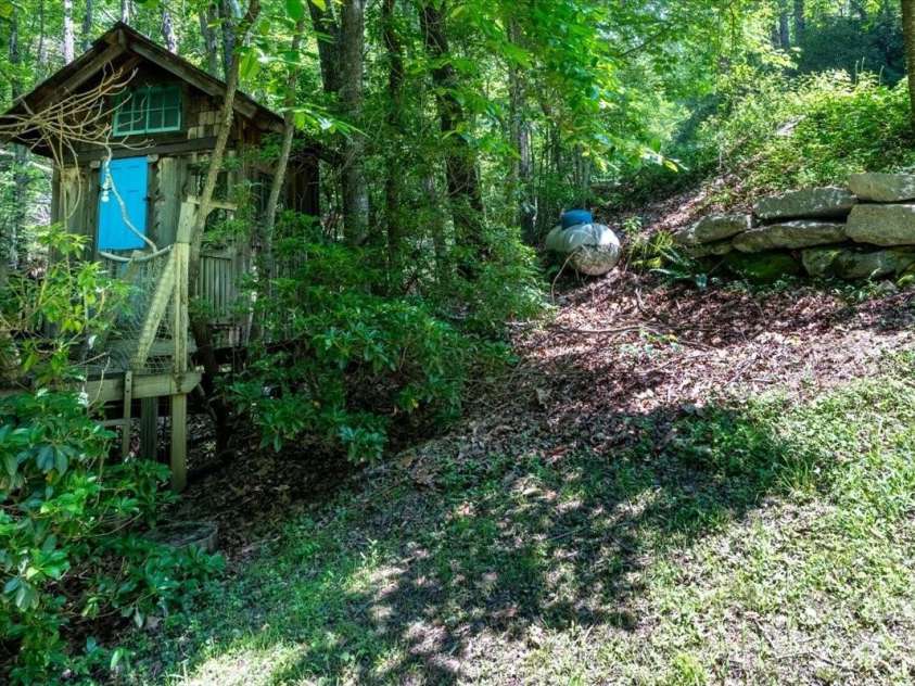 455 Lookout Drive, Pisgah Forest, NC 28768.  MLS# CAR4269478, YatesRealty ID 23174. 