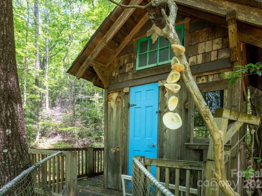 455 Lookout Drive, Pisgah Forest, NC 28768.  MLS# CAR4269478, YatesRealty ID 23174. 