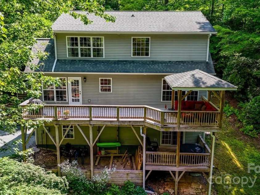 455 Lookout Drive, Pisgah Forest, NC 28768.  MLS# CAR4269478, YatesRealty ID 23174. 