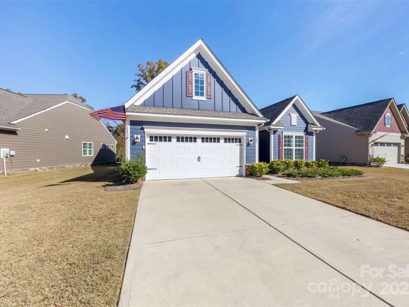 129 Picasso Trail, Mount Holly, NC 28120.  MLS# CAR4321149, YatesRealty ID 23175. 