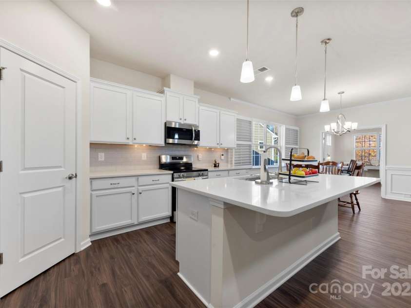 129 Picasso Trail, Mount Holly, NC 28120.  MLS# CAR4321149, YatesRealty ID 23175. 