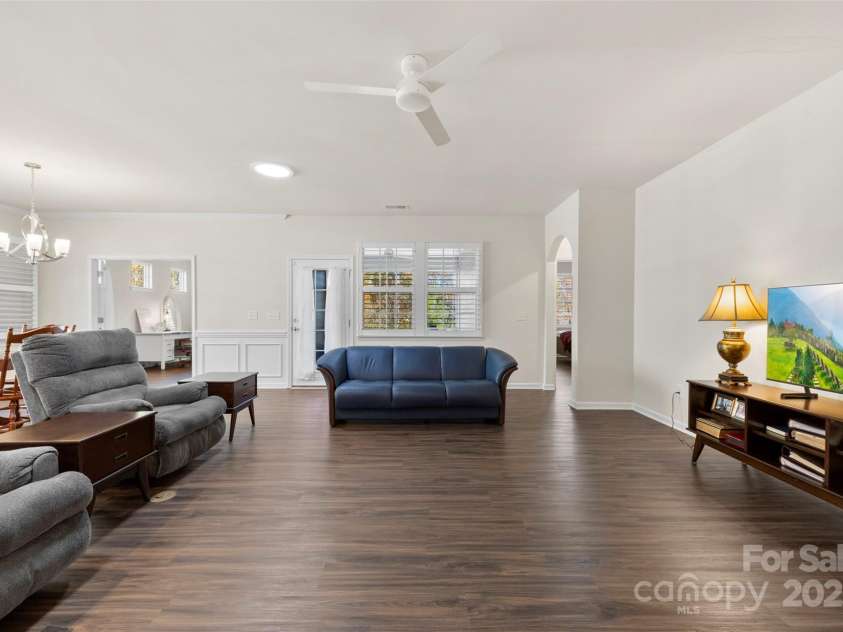 129 Picasso Trail, Mount Holly, NC 28120.  MLS# CAR4321149, YatesRealty ID 23175. 