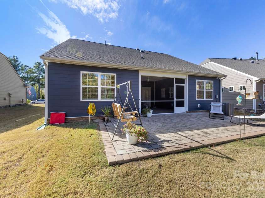 129 Picasso Trail, Mount Holly, NC 28120.  MLS# CAR4321149, YatesRealty ID 23175. 